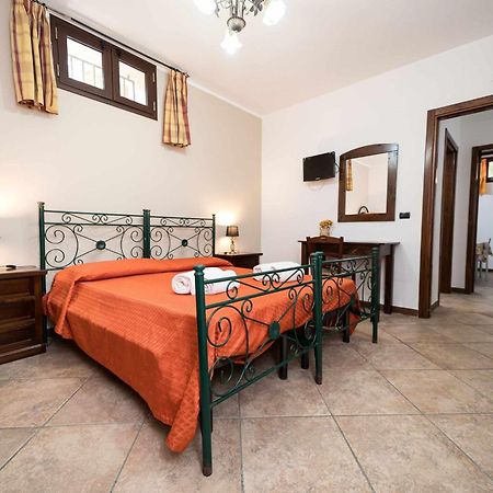 Villa Claudia By Vivimy Parabita Esterno foto