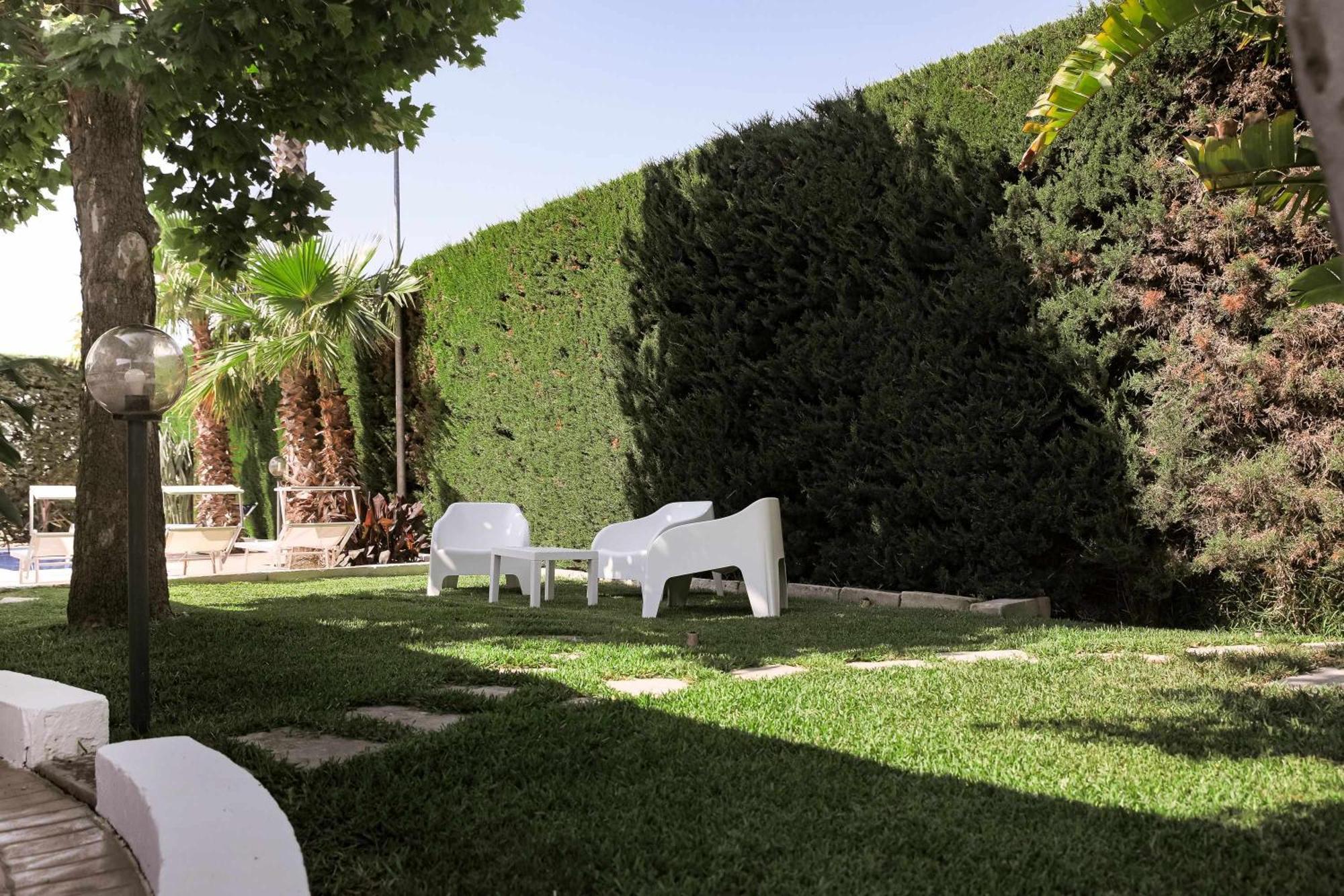 Villa Claudia By Vivimy Parabita Esterno foto