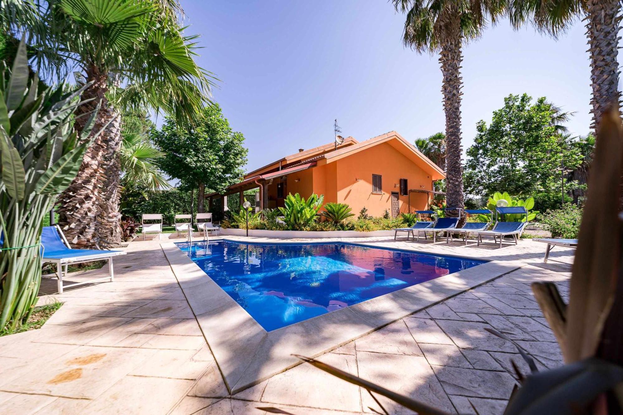 Villa Claudia By Vivimy Parabita Esterno foto